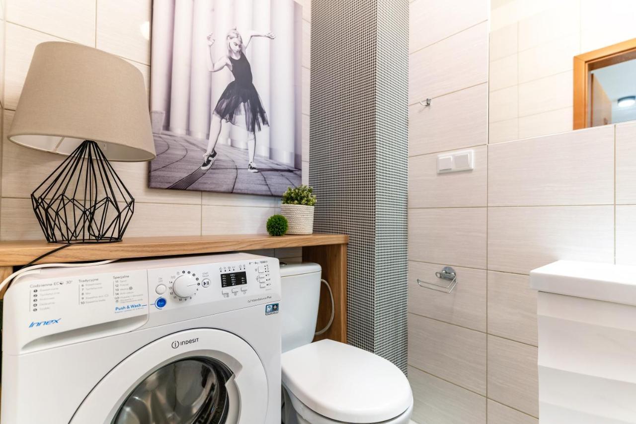 Marina Apartment - Przy Jeziorze, Taras, Tv55" Z Netflix I Prime, Parking Iława Exteriör bild