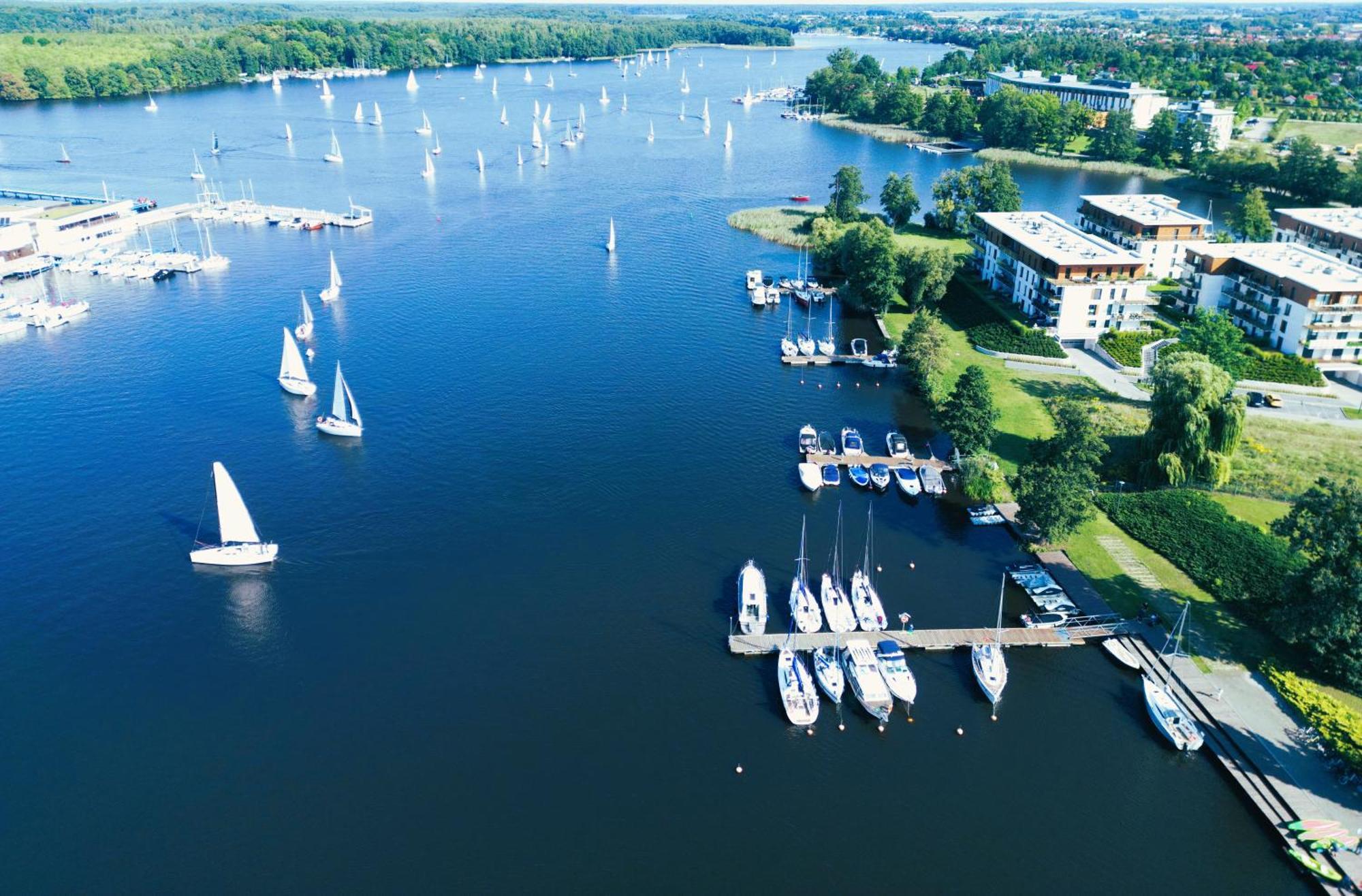 Marina Apartment - Przy Jeziorze, Taras, Tv55" Z Netflix I Prime, Parking Iława Exteriör bild