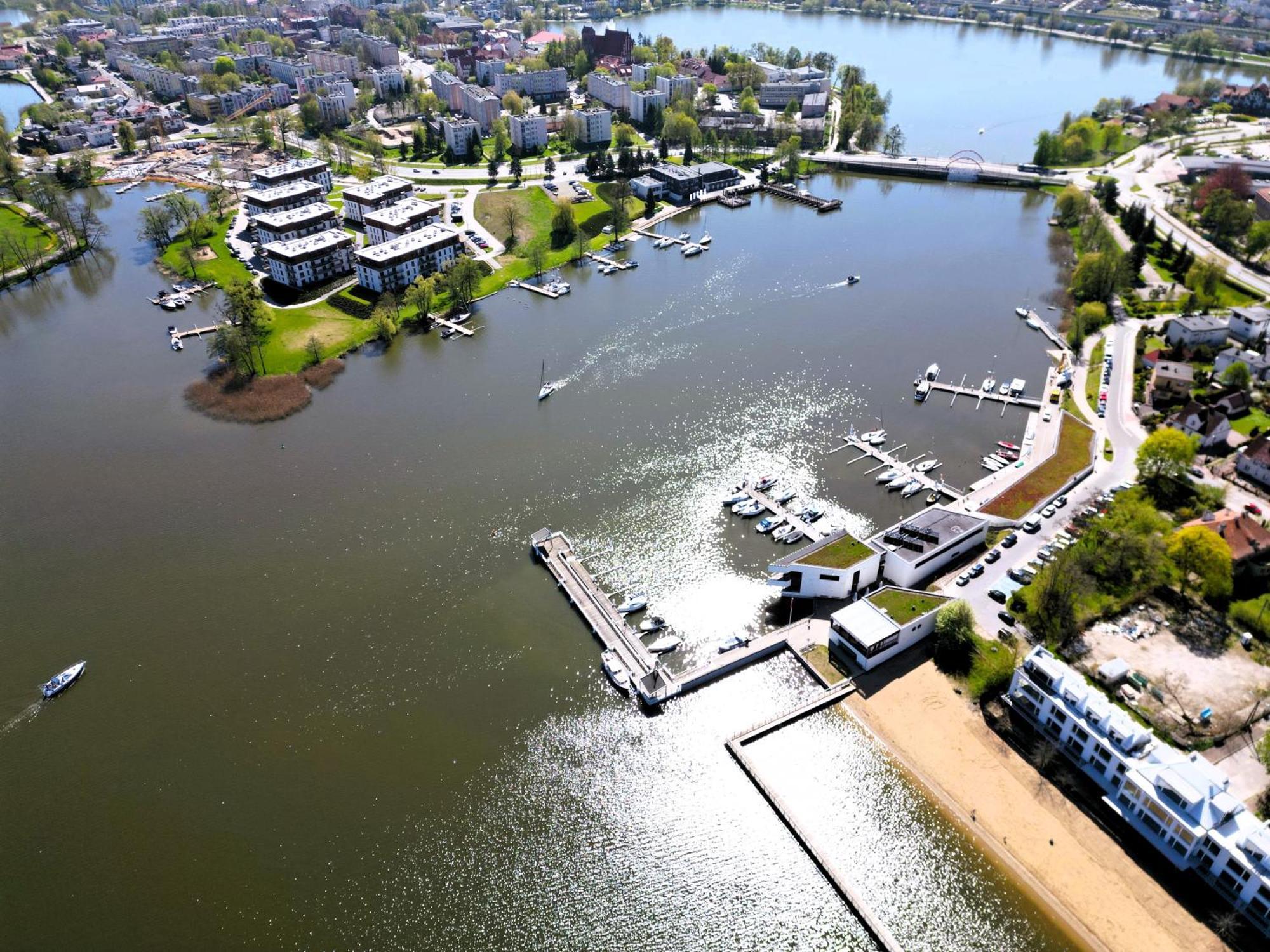 Marina Apartment - Przy Jeziorze, Taras, Tv55" Z Netflix I Prime, Parking Iława Exteriör bild
